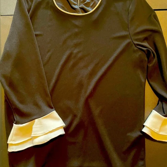 NWOT KARL LAGERFELD - Picture 2 of 3